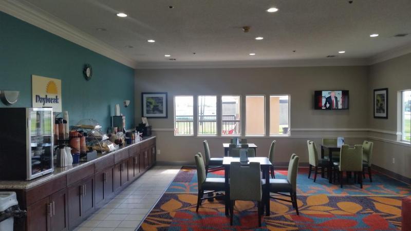 Days Inn By Wyndham Ennis Exterior foto